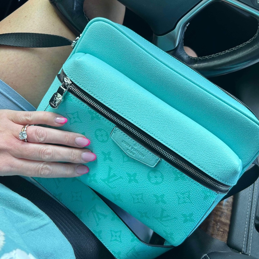 LV messenger bag
